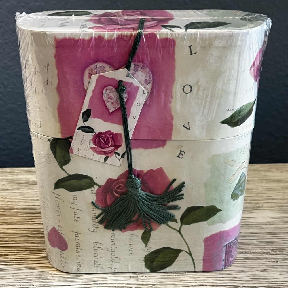 Floral Love Box Stationery